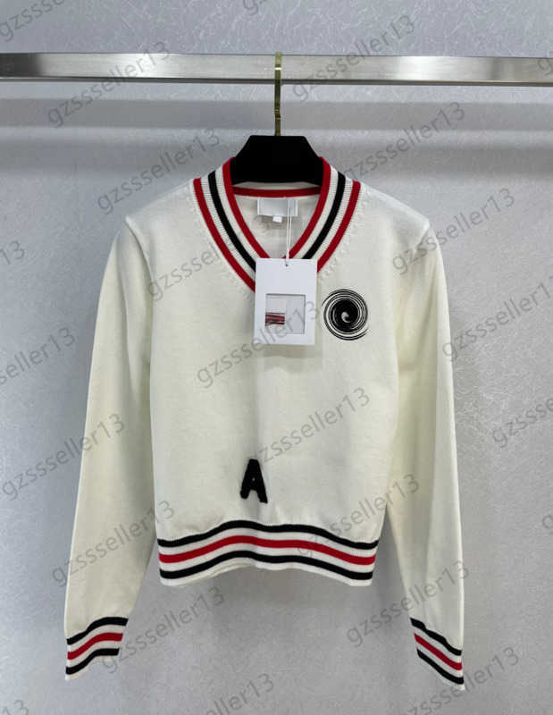 Luxury Women Sweaters Flocking Letter Logo Jacquard Color Stripe Decoration Knitwear Soft Comfortable Fabric V-neck Casual Pullovers Sweater Womens Clothes 1970, 14
Luxury Women Sweaters Flocking Letter Logo Jacquard Color Stripe Decoration Knitwear Soft Comfortable Fabric V-neck Casual Pullovers Sweater Womens Clothes 1970, 14