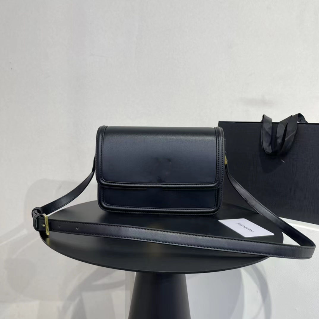 Luxury Designer bag Shoulder Handbags Fashion women wallets Clutch totes CrossBody cowhide canvas Latch Tofu Buns bags Ladies purse 5A handbag, Deep blue plain
Luxury Designer bag Shoulder Handbags Fashion women wallets Clutch totes CrossBody cowhide canvas Latch Tofu Buns bags Ladies purse 5A handbag, Deep blue plain