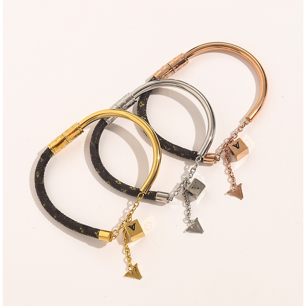 Bracelets Bangle Leather Bracelets Adjustable Women Letter Plated Wristband Cuff Stainless steel Lovers Gift Wedding Jewelry Chain New Fashionable Multicolor
Bracelets Bangle Leather Bracelets Adjustable Women Letter Plated Wristband Cuff Stainless steel Lovers Gift Wedding Jewelry Chain New Fashionable Multicolor