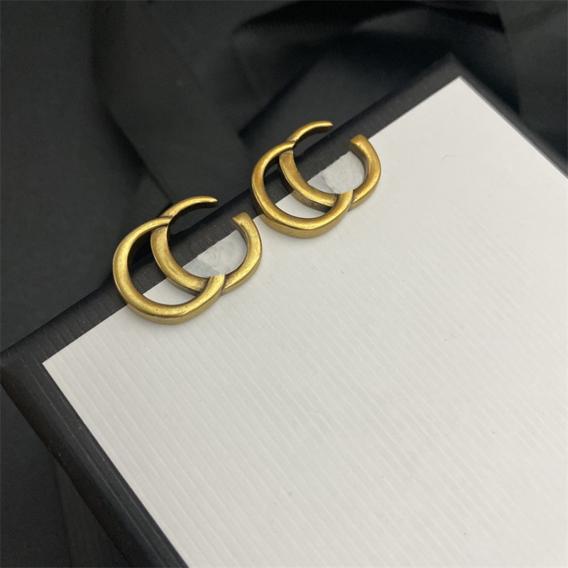 Designer stud earring heart earrings woman diamond jewellery thick hoops orecchini simple famous letter round exquisite small dangle earings luxurious jewelry
Designer stud earring heart earrings woman diamond jewellery thick hoops orecchini simple famous letter round exquisite small dangle earings luxurious jewelry