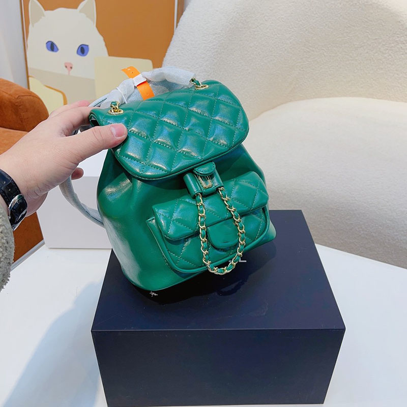 Vintage Women Shiny Luxury Designer Backpack Bag Diamond Lattice Leather Quilted Large Capacity Classic Flap Shoulder Bag Crossbody Fashion Handbag Clutch 21CM, Black
Vintage Women Shiny Luxury Designer Backpack Bag Diamond Lattice Leather Quilted Large Capacity Classic Flap Shoulder Bag Crossbody Fashion Handbag Clutch 21CM, Black
