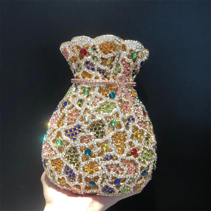 Luxury Ladies Dinner Diamond Crystal Elegant Classic Bridal Wedding Party Handbag DS-1186
Luxury Ladies Dinner Diamond Crystal Elegant Classic Bridal Wedding Party Handbag DS-1186