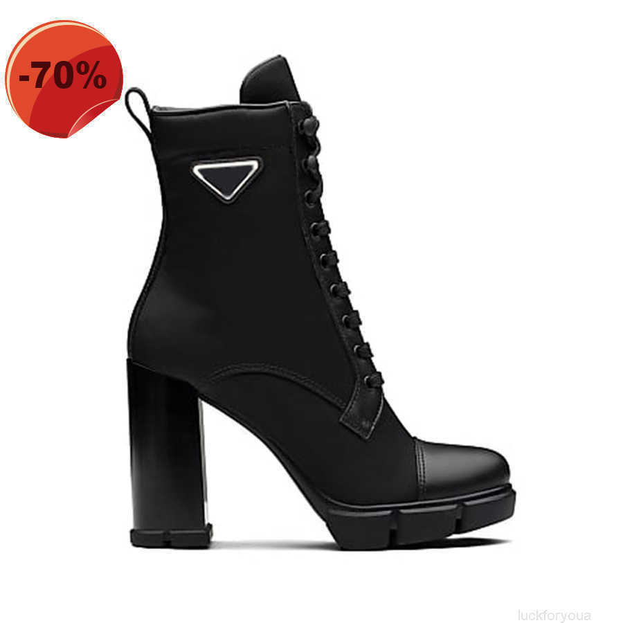 2022 Luxury Designer Woman Fashion Boots Leather and Nylon Fabric Booties Women Ankle Biker Australia Platform Heels Winter Sneakers with, Don't buy it
2022 Luxury Designer Woman Fashion Boots Leather and Nylon Fabric Booties Women Ankle Biker Australia Platform Heels Winter Sneakers with, Don't buy it