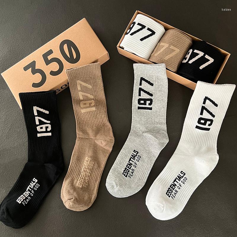 Men's Socks Men's Gift Box Print Cotton Street Hip Hop Ins Retro Motion Medium White 350 Packing Fashion Sock, 3 pair a
Men's Socks Men's Gift Box Print Cotton Street Hip Hop Ins Retro Motion Medium White 350 Packing Fashion Sock, 3 pair a