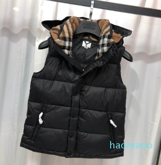 2022 new fashion designer down vest womens Outerwear coat fashion with classic letter sleeveless cotton vests mens jacket size -L top quality, Make up for price
2022 new fashion designer down vest womens Outerwear coat fashion with classic letter sleeveless cotton vests mens jacket size -L top quality, Make up for price