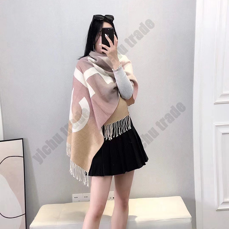 Winter BIG C Scarf Women Cashmere Pashmina Shawls Female Luxury LETTER Print Wraps Thick Blanket Warm Bufand Lady Travel Stoles
Winter BIG C Scarf Women Cashmere Pashmina Shawls Female Luxury LETTER Print Wraps Thick Blanket Warm Bufand Lady Travel Stoles
