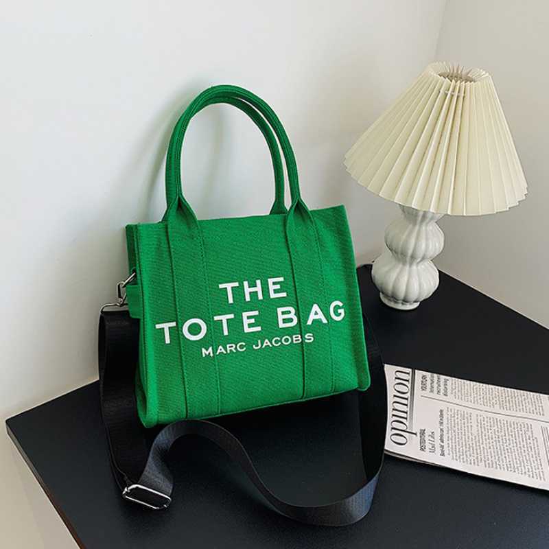 Fashion Small Tote Bag for Women Designer Letters Handbags Luxury Matte Pu Leather Shoulder Crossbody Bags Shopper Purses New 221106, Rose red
Fashion Small Tote Bag for Women Designer Letters Handbags Luxury Matte Pu Leather Shoulder Crossbody Bags Shopper Purses New 221106, Rose red