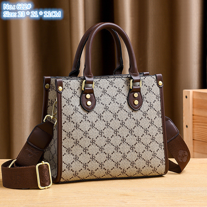Wholesale factory ladies shoulder bags classic grey printed handbag trend contrast leather tote bag simple cartoon pendant fashion mobile phone coin purse, Grey-622#
Wholesale factory ladies shoulder bags classic grey printed handbag trend contrast leather tote bag simple cartoon pendant fashion mobile phone coin purse, Grey-622#