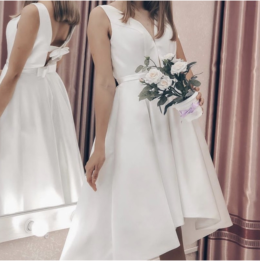 Short Wedding Dress Simple With Bow Back Elegant V-Neck Tank Sleeveless Bridal Gown Robe De Mariee Charming Cheap Beach Civil