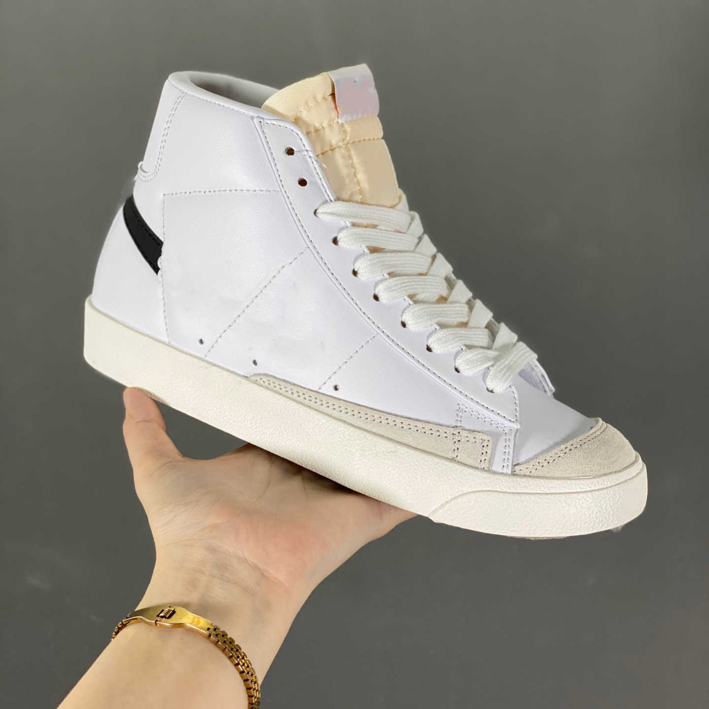 Designer Shoes Basketball Frog Skateboard X SB Blazer Mid QS VNTG Sports Running For Light Green Suede Sneakers des Chaussures Trainers
Designer Shoes Basketball Frog Skateboard X SB Blazer Mid QS VNTG Sports Running For Light Green Suede Sneakers des Chaussures Trainers