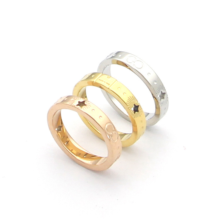 Couple Rings designer love for womens mens wedding luxury engagement Titanium steel hollow V letter full diamond lovers ring pentagram narrow version
Couple Rings designer love for womens mens wedding luxury engagement Titanium steel hollow V letter full diamond lovers ring pentagram narrow version