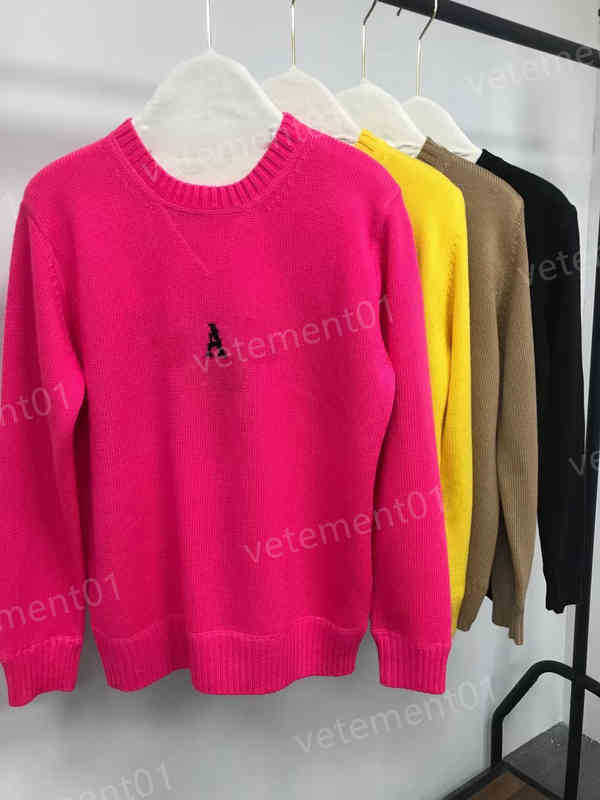 Luxury Women Sweater Chest Letter Logo Pattern High Quality Knitted Crew Neck Sweatshirts Fashion Brand Designer Womens Sweaters 0912, 11
Luxury Women Sweater Chest Letter Logo Pattern High Quality Knitted Crew Neck Sweatshirts Fashion Brand Designer Womens Sweaters 0912, 11