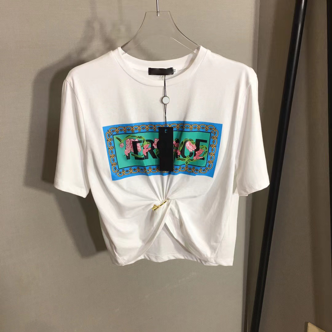 Designers T-shirts Fashion T Shirts Women Chest Letter Shirt A portrait flowers printing Pin tucked waist short sleeved T-shirt Casual Luxurys vercace SML Tops Tees
Designers T-shirts Fashion T Shirts Women Chest Letter Shirt A portrait flowers printing Pin tucked waist short sleeved T-shirt Casual Luxurys vercace SML Tops Tees