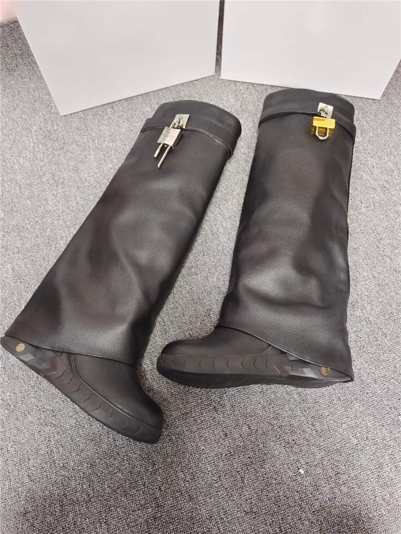 Designer Luxury Shark Lock Wedge Knee Black Leather Boots Women's boot with With Original box
Designer Luxury Shark Lock Wedge Knee Black Leather Boots Women's boot with With Original box