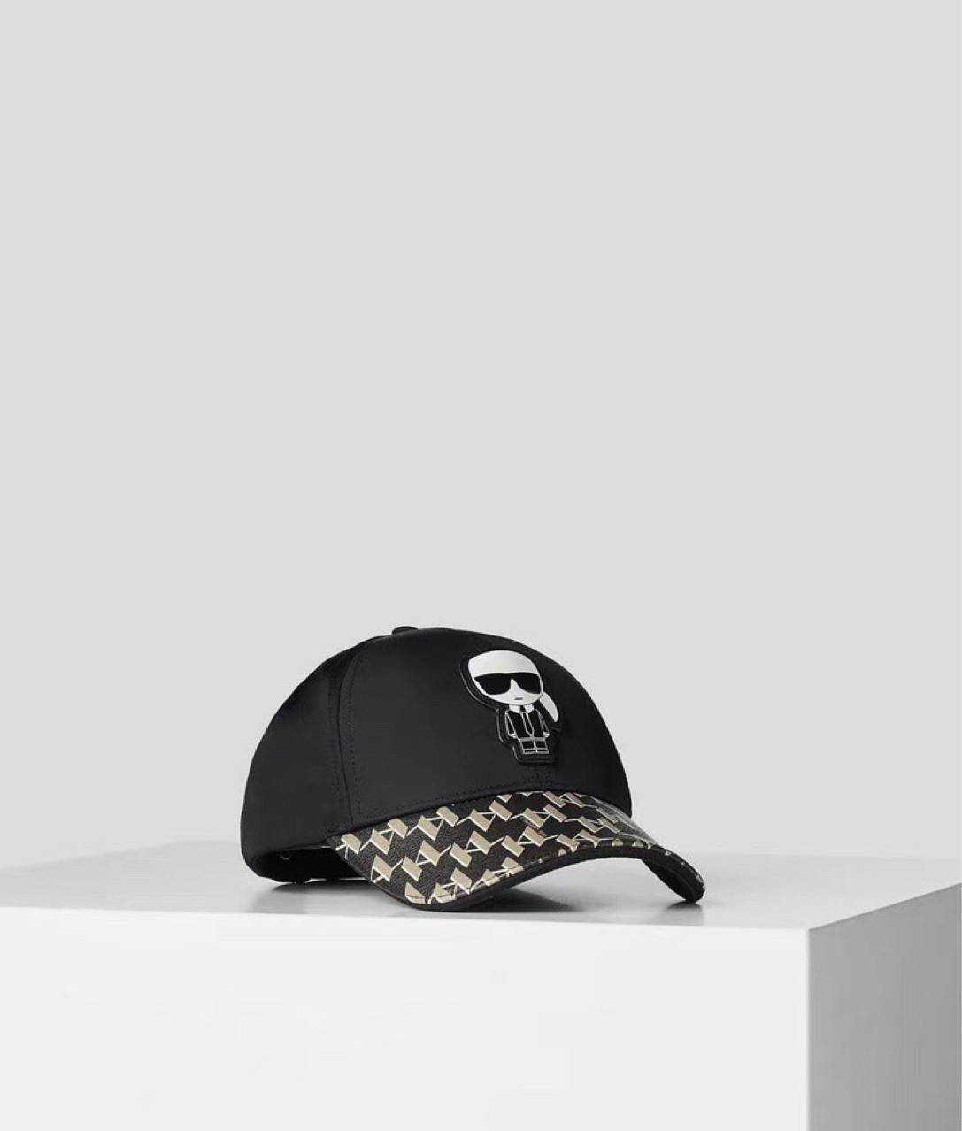 Baseball Cap Men and Women Sun Protection Hat Adjustable Fashion Cute Cartoon Men, Black
Baseball Cap Men and Women Sun Protection Hat Adjustable Fashion Cute Cartoon Men, Black
