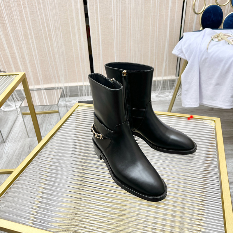 Luxury alps and ankle snow boots winter navy shiny nylon print upper paired with cross lacing size 35-40 -H118, Picture color
Luxury alps and ankle snow boots winter navy shiny nylon print upper paired with cross lacing size 35-40 -H118, Picture color