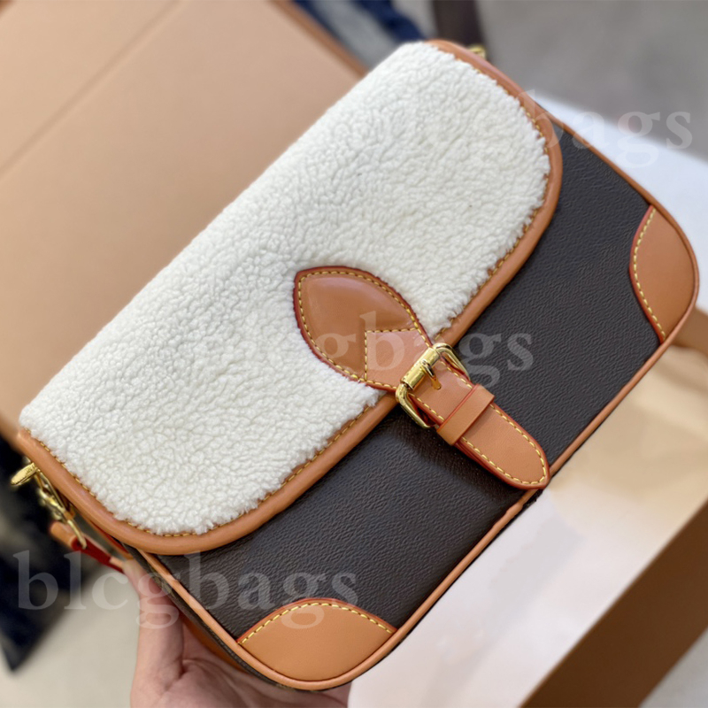 Women Fashion Shoulder Bags Designer Classic Style Baguette Handbags Flower And Star Print Totes Sherpa Cross Body Shopping Wallet Card Holder, Brown
Women Fashion Shoulder Bags Designer Classic Style Baguette Handbags Flower And Star Print Totes Sherpa Cross Body Shopping Wallet Card Holder, Brown