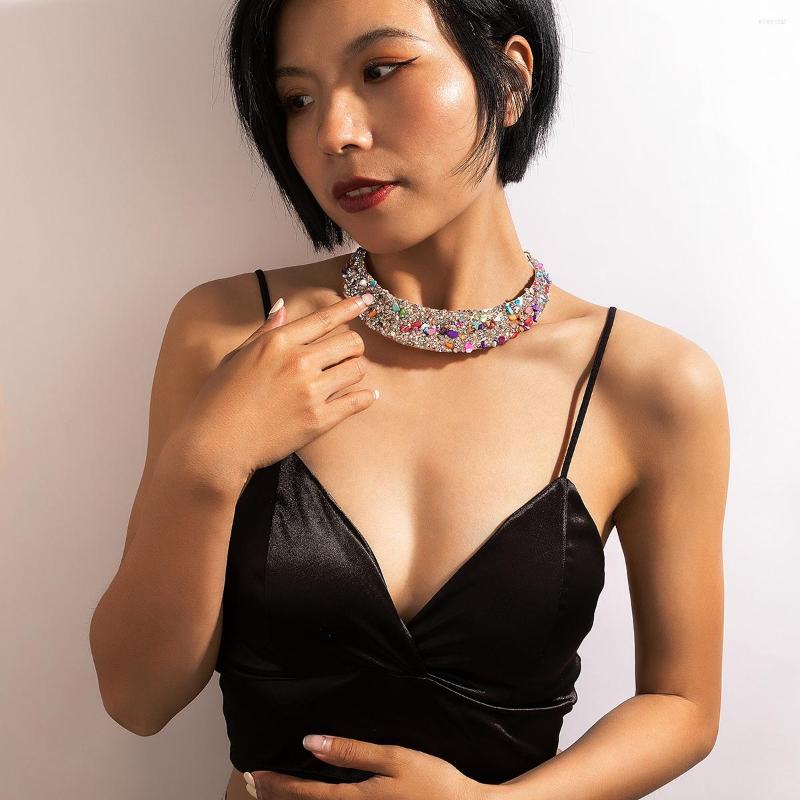 Choker Luxury Colorful Crystal Gem Clavicle Chain For Women Irregular Geometric Stone Necklace 2022 Female Party Jewelry 18350
Choker Luxury Colorful Crystal Gem Clavicle Chain For Women Irregular Geometric Stone Necklace 2022 Female Party Jewelry 18350