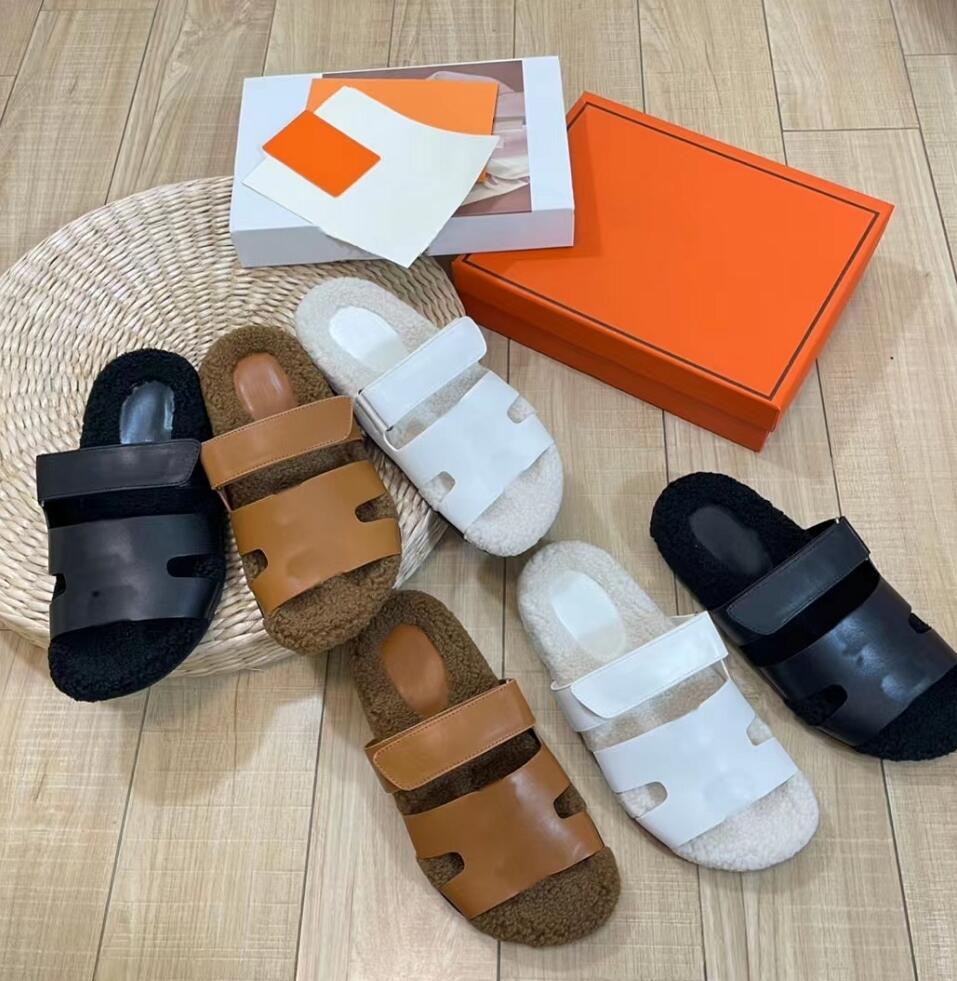 Designer Shoes Slippers Women's Leisure Shoe Flat Bottom Lamb Wool Scuffs Winter Classic Pure Color Warmth Furry Slides Leather Women Fluffy Half Slipper, Brown
Designer Shoes Slippers Women's Leisure Shoe Flat Bottom Lamb Wool Scuffs Winter Classic Pure Color Warmth Furry Slides Leather Women Fluffy Half Slipper, Brown