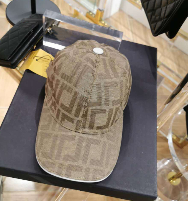Classic Versatile Letters Presbyopic Fashion Peaked Cap Sun Protection Sunshade Retro Spring and Summer Baseball Caps, Aspic
Classic Versatile Letters Presbyopic Fashion Peaked Cap Sun Protection Sunshade Retro Spring and Summer Baseball Caps, Aspic