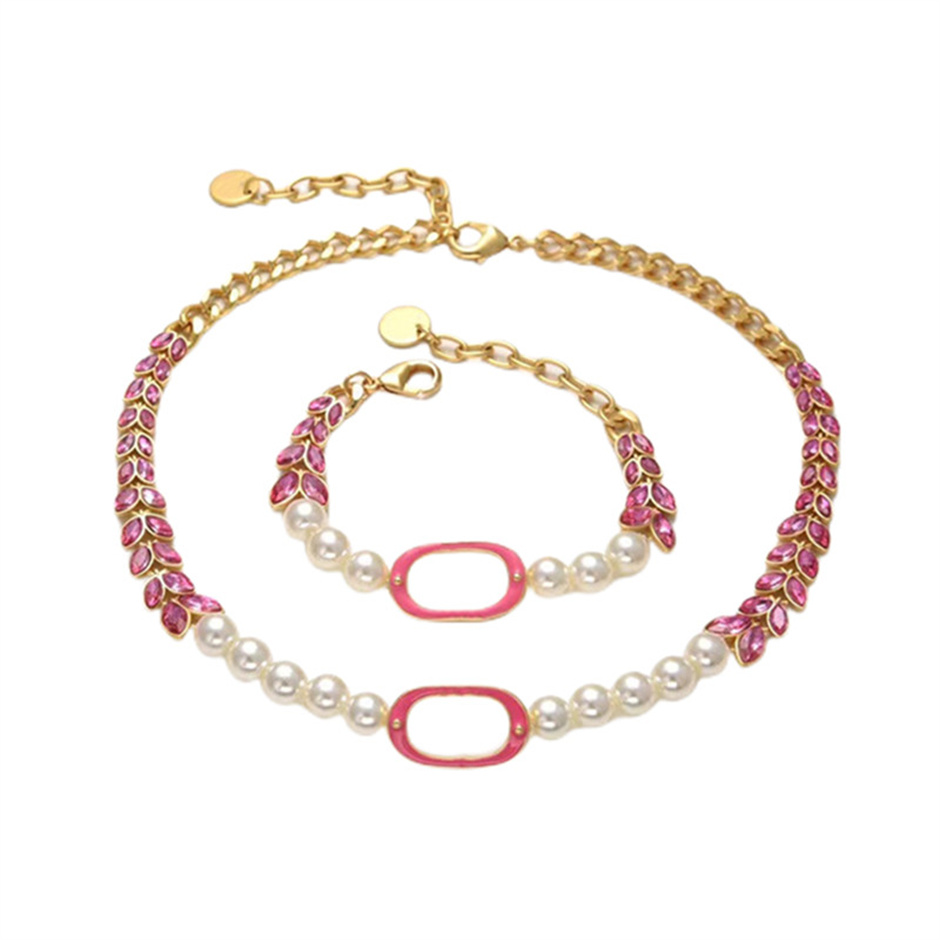 Fashion Wedding Pendants Luxury Designer Jewelry Necklace French Exquisite Necklaces Vintage Custom Charm Jewellery Prom Creative Gold Chain Pendant
Fashion Wedding Pendants Luxury Designer Jewelry Necklace French Exquisite Necklaces Vintage Custom Charm Jewellery Prom Creative Gold Chain Pendant