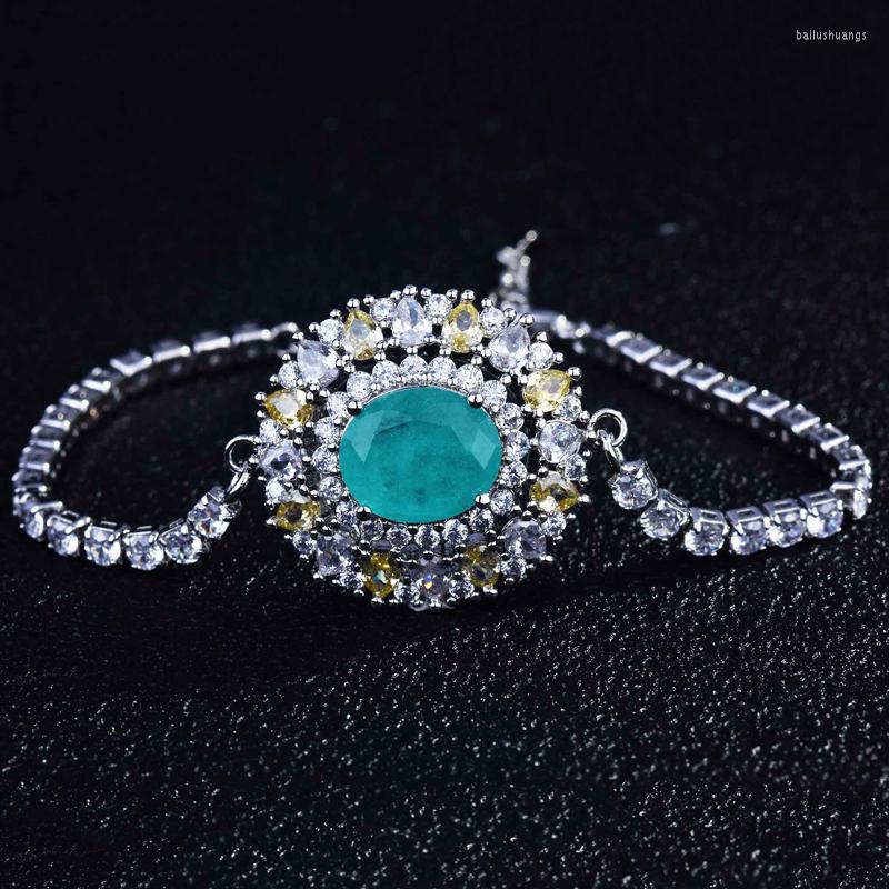 Charm Bracelets Luxury Bracelet Fashion Claw Chain Full Inlay Shiny Zircon Oval Palaiba Vintage Jewelry For Women Wedding Party Birthday
Charm Bracelets Luxury Bracelet Fashion Claw Chain Full Inlay Shiny Zircon Oval Palaiba Vintage Jewelry For Women Wedding Party Birthday