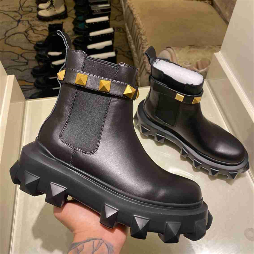 Top Design Winter Boots Fashion Valentinoity Women Vintage Decorative Leather Cotton Cloth Wool Warm Keeping High Heel Thick Sole Snow Flat Socks Shoes 01-018
Top Design Winter Boots Fashion Valentinoity Women Vintage Decorative Leather Cotton Cloth Wool Warm Keeping High Heel Thick Sole Snow Flat Socks Shoes 01-018