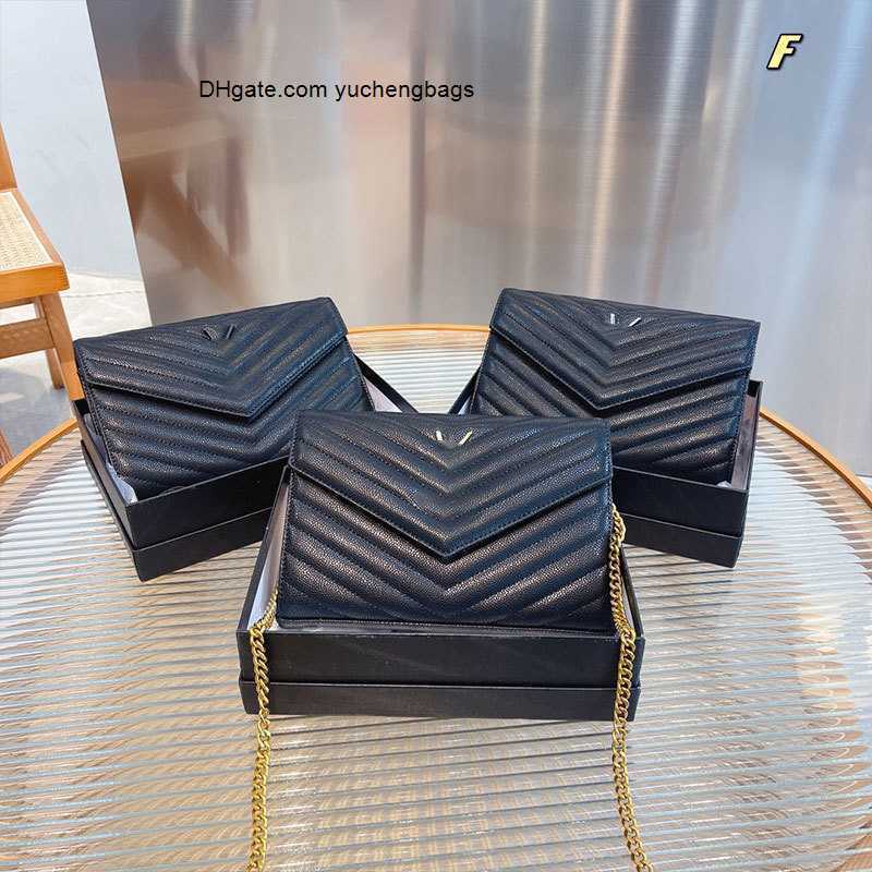 Women Luxurys Handbag Designers Bags Casual travel tassel small square bag PU material fashion shoulder bag's wallet 11.7, Gold
Women Luxurys Handbag Designers Bags Casual travel tassel small square bag PU material fashion shoulder bag's wallet 11.7, Gold