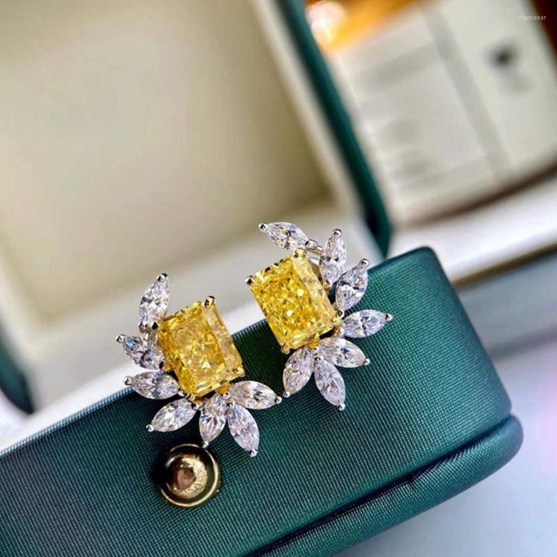 Stud Earrings Luxury Colorful Crystal Stone Party For Women Dainty Zirconia Wedding Accessories Ear Piercing Fashion Jewelry KCE041
Stud Earrings Luxury Colorful Crystal Stone Party For Women Dainty Zirconia Wedding Accessories Ear Piercing Fashion Jewelry KCE041
