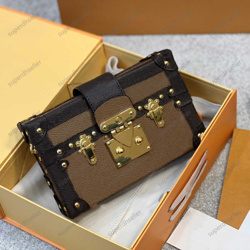 Leather Classical Women Box Trunk Flower Bag Old Fashion Shoulder Handbags Square Bags Designer Mini Handbag Crossbody High Quality Wallets dhgates with box, Brown-19*12cm
Leather Classical Women Box Trunk Flower Bag Old Fashion Shoulder Handbags Square Bags Designer Mini Handbag Crossbody High Quality Wallets dhgates with box, Brown-19*12cm