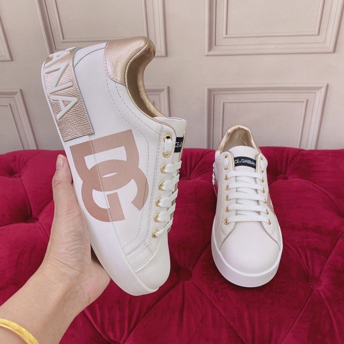 Designer Shoes Men Luxury Designers Sneaker Women Platform Dolce & Gabbana DG Leather Casual Shoe Low Top Lace Up Sneakers With Clear 00BC6
Designer Shoes Men Luxury Designers Sneaker Women Platform Dolce & Gabbana DG Leather Casual Shoe Low Top Lace Up Sneakers With Clear 00BC6