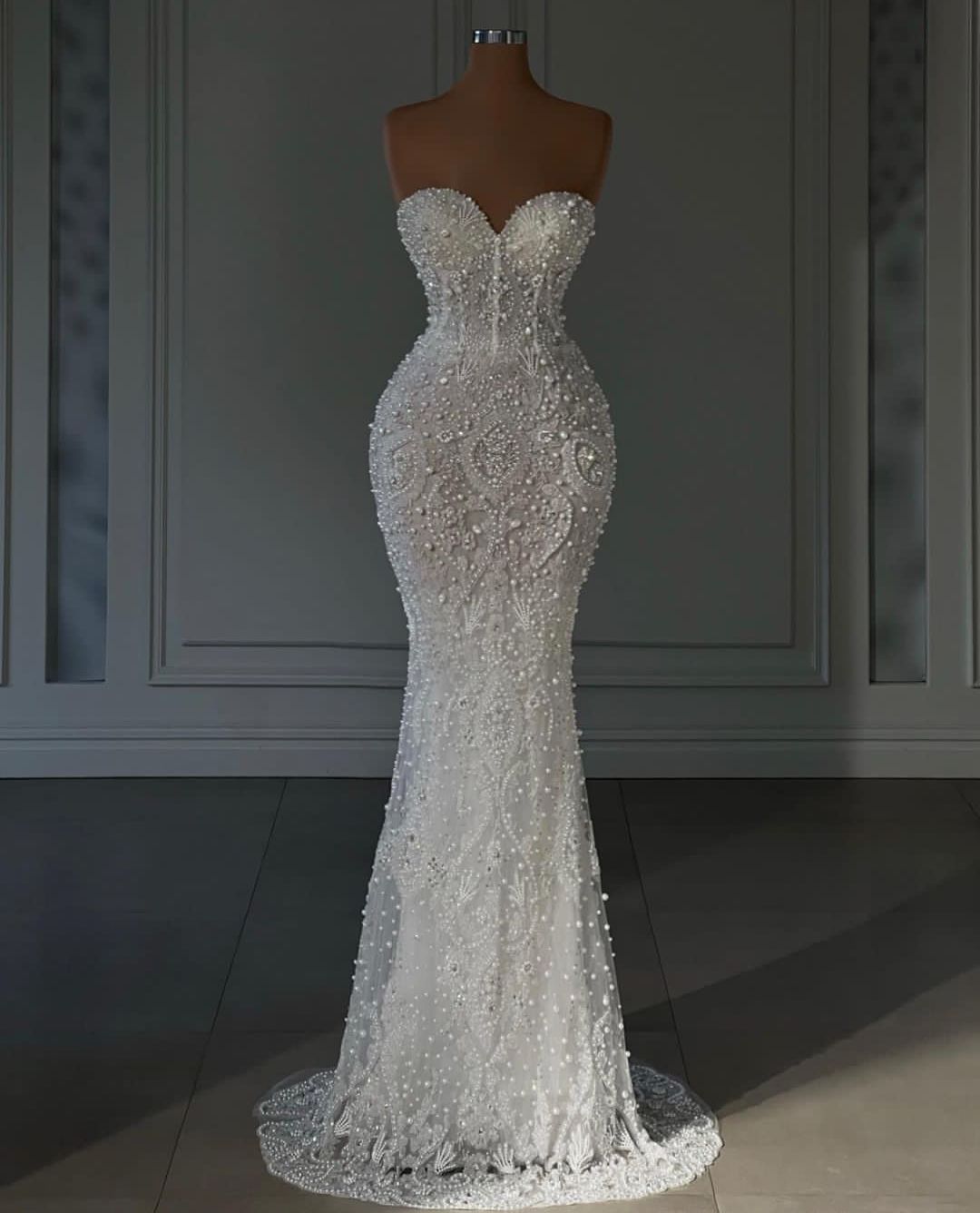 Elegant Prom Dresses Sleeveless Strapless Sweetheart Appliques Sequins Beaded Pearls Evening Dresses Lace Floor Length Evening Dress Plus Size Custom Made