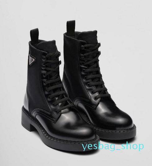 Winter Brand Luxury Brushed-leather Boots Recycled Enameled Metal Booty Men Monolith Triangle Re-Nylon Monobloc Sole Combat Booties EU35-40
Winter Brand Luxury Brushed-leather Boots Recycled Enameled Metal Booty Men Monolith Triangle Re-Nylon Monobloc Sole Combat Booties EU35-40