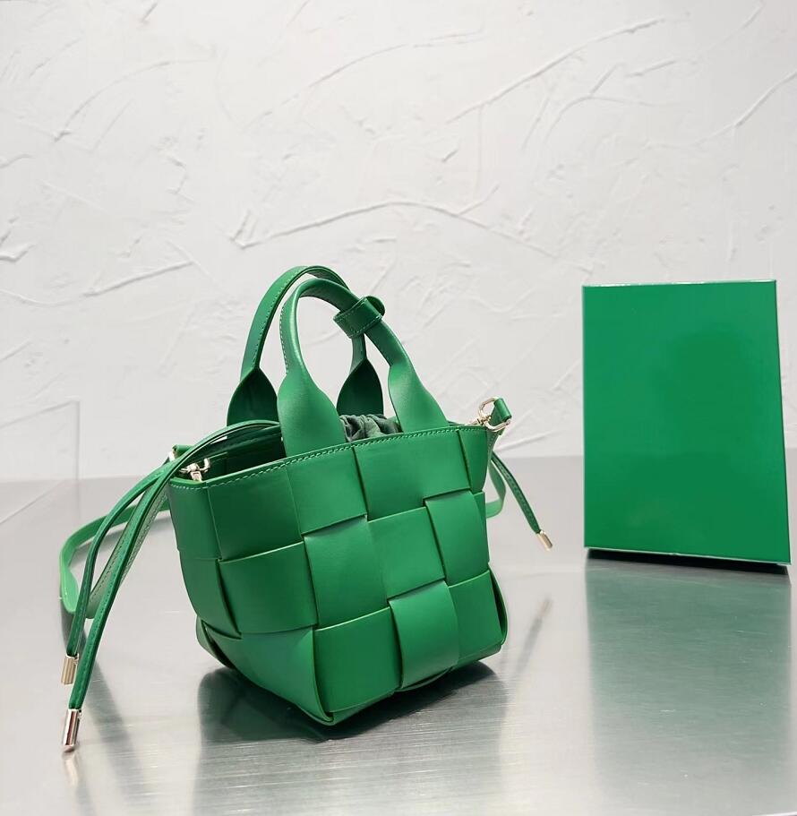 Leather knitting Shoulder Bags Mini Womens Handbag Bucket Bag Pure Color Classic Crossbody Fashion Designer Bag Women Wallet Handbags Classics Clutch, White
Leather knitting Shoulder Bags Mini Womens Handbag Bucket Bag Pure Color Classic Crossbody Fashion Designer Bag Women Wallet Handbags Classics Clutch, White