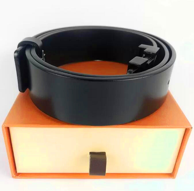 Fashion classic Belt men's and women's designer belts Silver men's black smooth gold buckle leather width 3.8cm with box
Fashion classic Belt men's and women's designer belts Silver men's black smooth gold buckle leather width 3.8cm with box