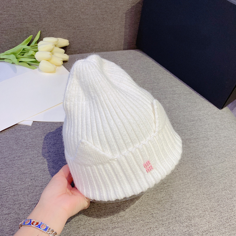 Luxury fashion designer beanie bonnet for women and men autumn winter Wool cap cold hat Cute cat ear knitted hat soft comfortable good, White
Luxury fashion designer beanie bonnet for women and men autumn winter Wool cap cold hat Cute cat ear knitted hat soft comfortable good, White