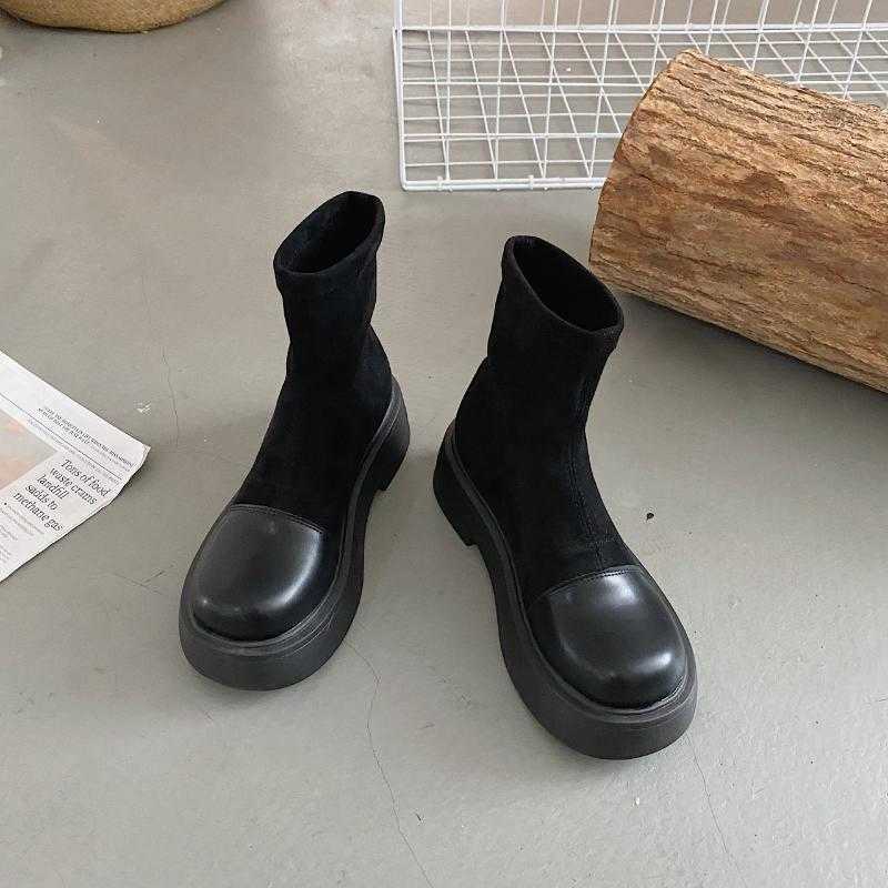 Boots Boots Black Ankle For Women Wide Calf Platform Flats Fashion Round Toe Short Booties Autumn Winter Soft Leather Ladies ShoesBoots, Black tube
Boots Boots Black Ankle For Women Wide Calf Platform Flats Fashion Round Toe Short Booties Autumn Winter Soft Leather Ladies ShoesBoots, Black tube