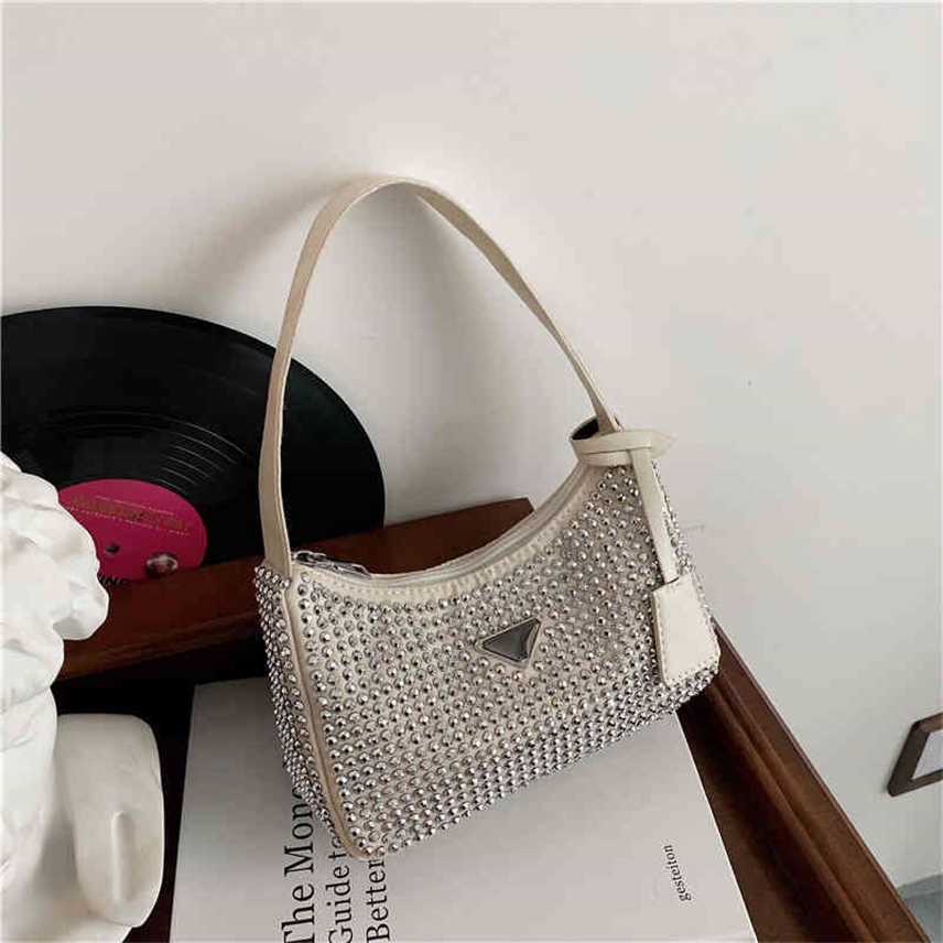 Handbags Western style small bag women's new fashion square sling one shoulder texture Messenger Bag USA, Black
Handbags Western style small bag women's new fashion square sling one shoulder texture Messenger Bag USA, Black