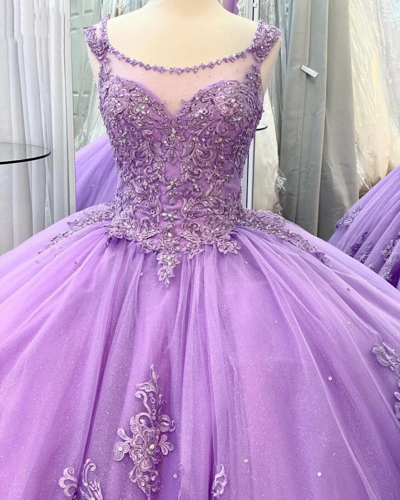 Lavender Quinceanera Dresses Lace Applique Tiered Beaded Corset Back Scoop Neck Custom Made Sweet Princess Party Ball Gown Vestidos