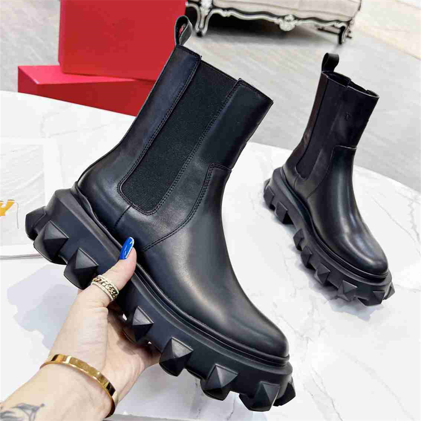 Top Design Winter Boots Fashion Valentinoity Women Vintage Decorative Leather Cotton Cloth Wool Warm Keeping High Heel Thick Sole Snow Flat Socks Shoes 01-023
Top Design Winter Boots Fashion Valentinoity Women Vintage Decorative Leather Cotton Cloth Wool Warm Keeping High Heel Thick Sole Snow Flat Socks Shoes 01-023