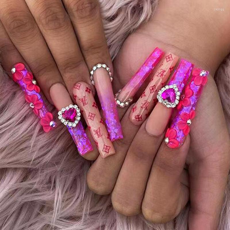 False Nails Z422 Luxury Heart Rhinestone Press On With Charms Extra Long Coffin Fake Designs Wholesale Bulk
False Nails Z422 Luxury Heart Rhinestone Press On With Charms Extra Long Coffin Fake Designs Wholesale Bulk