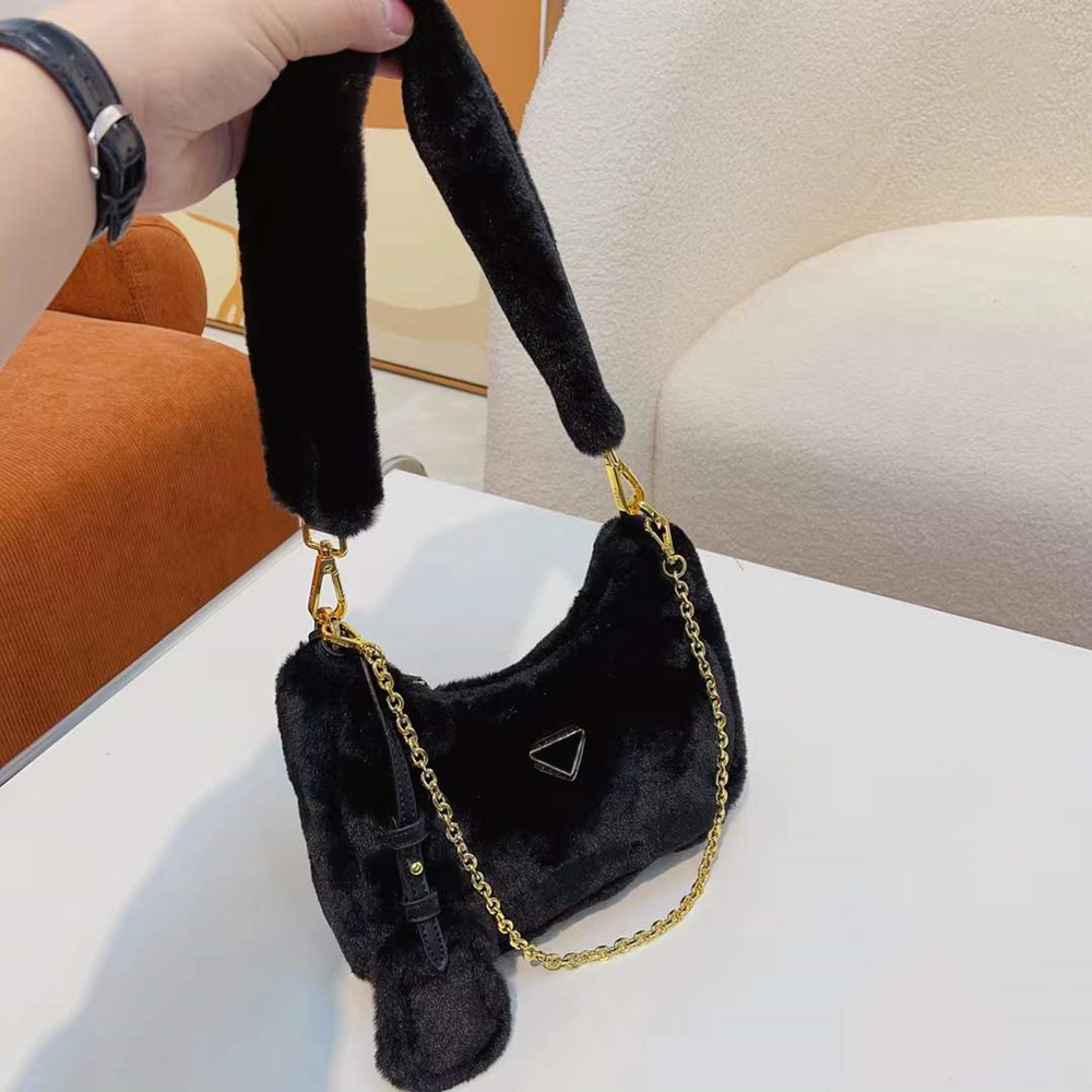 Furry Handbag Hobo designer bags luxury tote bag woman crossbody shoulder bag Triangle fashion fur purse winter cross body totes handbags 5A, Box(could get damaged)
Furry Handbag Hobo designer bags luxury tote bag woman crossbody shoulder bag Triangle fashion fur purse winter cross body totes handbags 5A, Box(could get damaged)