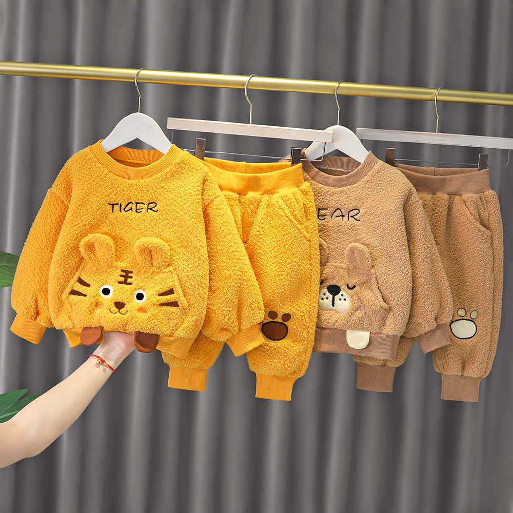Autumn Winter Girls Clothing Sets Plus velvet Set Warm Sweatshirt Pants 2PCS Suit Newborn Clothes Flannel Children's Clothing, Orange
Autumn Winter Girls Clothing Sets Plus velvet Set Warm Sweatshirt Pants 2PCS Suit Newborn Clothes Flannel Children's Clothing, Orange