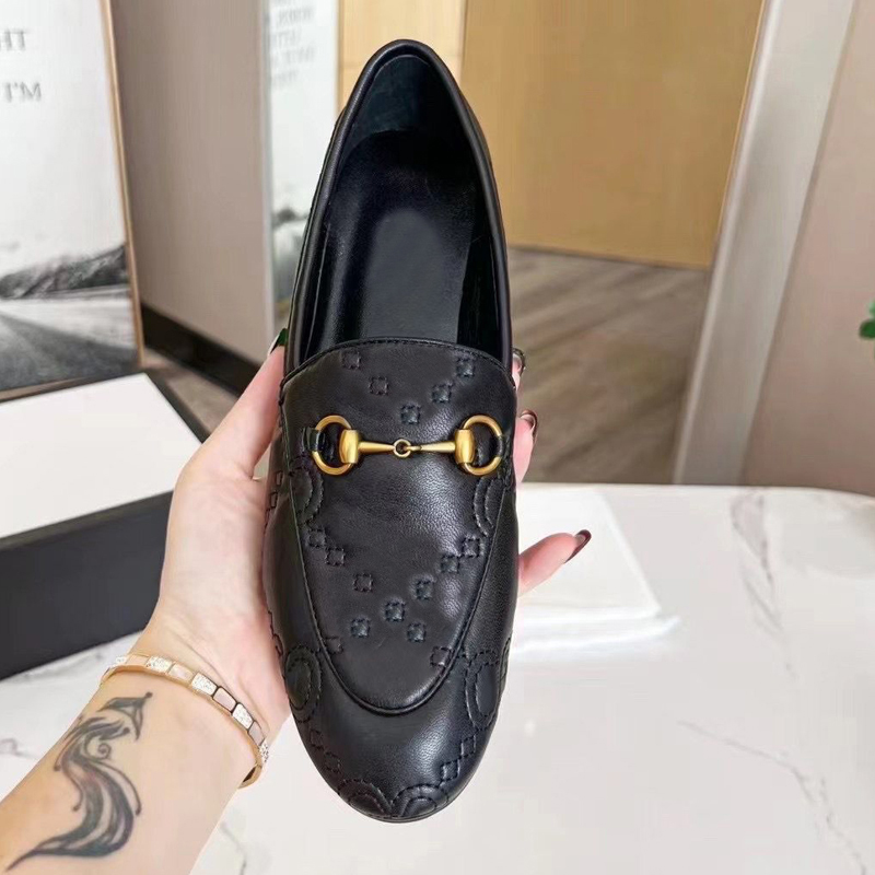 classic women Dress shoes Authentic cowhide Metal buckle Lady leather Letter Work shoe Mules Princetown Men Trample Lazy Loafers Flat bottom boat shoes size 35-43-46