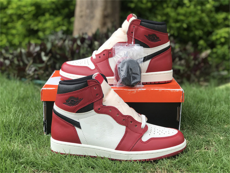 2022 New Authentic 1 High OG Lost And Found Athletic Shoes Men Women Varsity Red Chicago Reimagined White Black Gorge Green WMNS Starfish Outdoor Sneakers Size 36-47
2022 New Authentic 1 High OG Lost And Found Athletic Shoes Men Women Varsity Red Chicago Reimagined White Black Gorge Green WMNS Starfish Outdoor Sneakers Size 36-47
