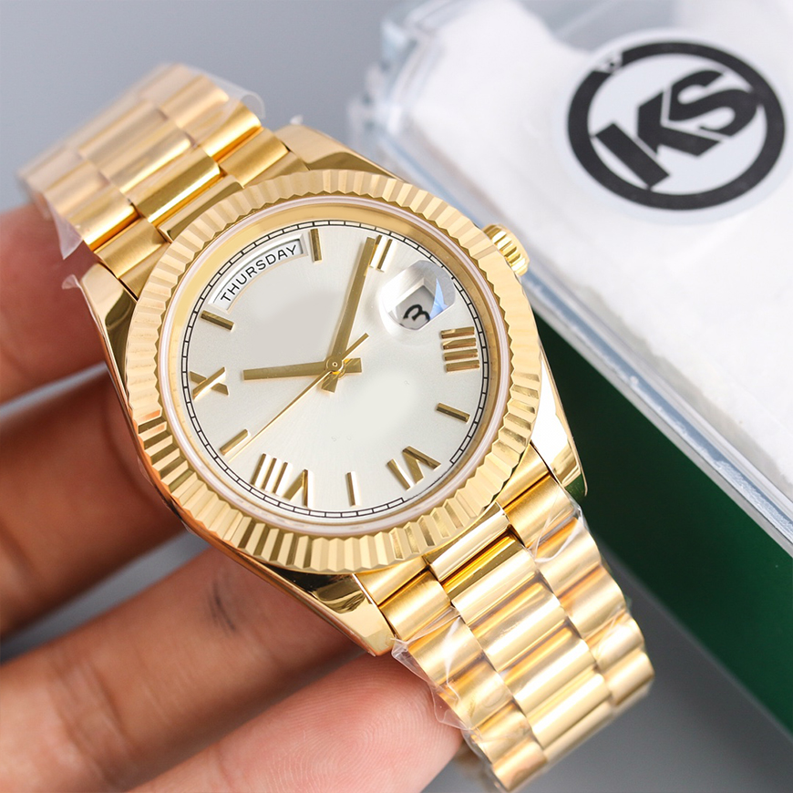 Luxury Week Men's Watch Automatic Gold Wristwatches Machinery 40mm Sapphire Calendar Mirror 904L Stainless Steel Band Waterproof wristwatch Designer Watch hjd
Luxury Week Men's Watch Automatic Gold Wristwatches Machinery 40mm Sapphire Calendar Mirror 904L Stainless Steel Band Waterproof wristwatch Designer Watch hjd