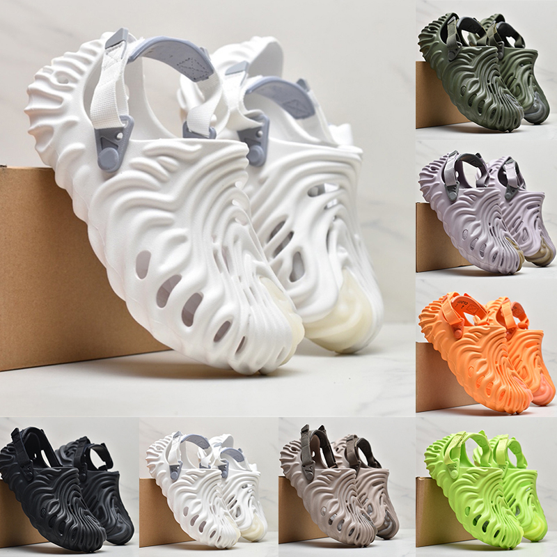 2023 Sandals For Men Womens Clog Fingerprint Holes Designer Slides Sasquatch Stratus Crocodile Menemsha Cucumber Urchin Cobbler 36-46 Water Shoes Trail Fee Mules
2023 Sandals For Men Womens Clog Fingerprint Holes Designer Slides Sasquatch Stratus Crocodile Menemsha Cucumber Urchin Cobbler 36-46 Water Shoes Trail Fee Mules