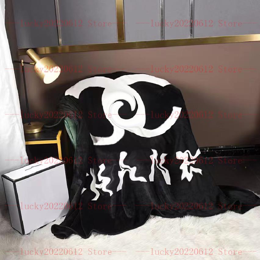 Designer blanket Luxury black flannel fleece Coral Fleece Shawl Throw Size 150x200 CM for Travel home office nap blanket Winter
Designer blanket Luxury black flannel fleece Coral Fleece Shawl Throw Size 150x200 CM for Travel home office nap blanket Winter