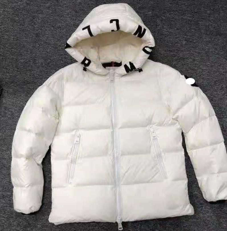 Men Down Puffer Jacket Short Designer Coat Snap-off Detachable Hood Parkas Outwear Warm Thick White Duck Down-Filled
Men Down Puffer Jacket Short Designer Coat Snap-off Detachable Hood Parkas Outwear Warm Thick White Duck Down-Filled