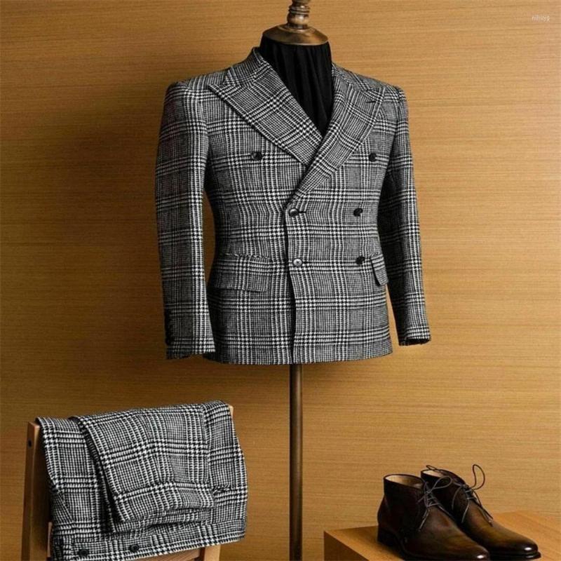 Men's Suits Houndstooth 2 Pieces Men Formal Custom Made Modern Lapel Double Breasted Jacket With Pants Business Groom Marriage Tuxedo, Model color
Men's Suits Houndstooth 2 Pieces Men Formal Custom Made Modern Lapel Double Breasted Jacket With Pants Business Groom Marriage Tuxedo, Model color